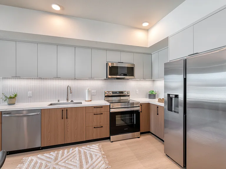 856 Gramercy Drive — Photo 43
