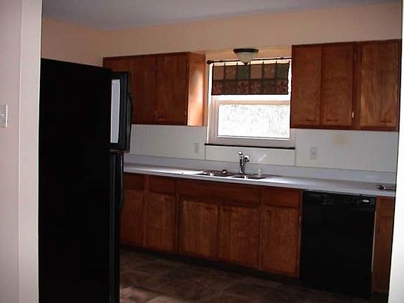 Lots of Cabinet Space