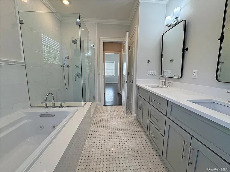 1019 Grove St — Photo 11