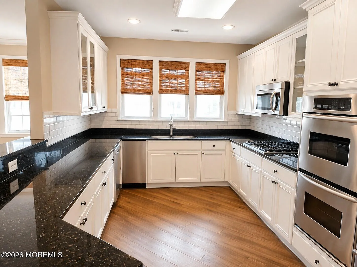 2 bed, 1717 sqft, $3,800 — Photo 4