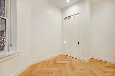 Rented by Akelius Real Estate Management