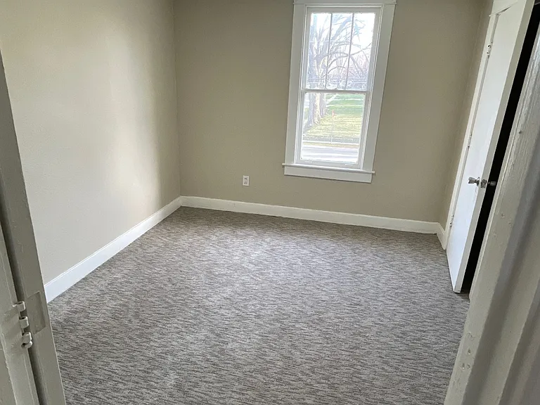 1254 S Chicago Ave — Photo 15