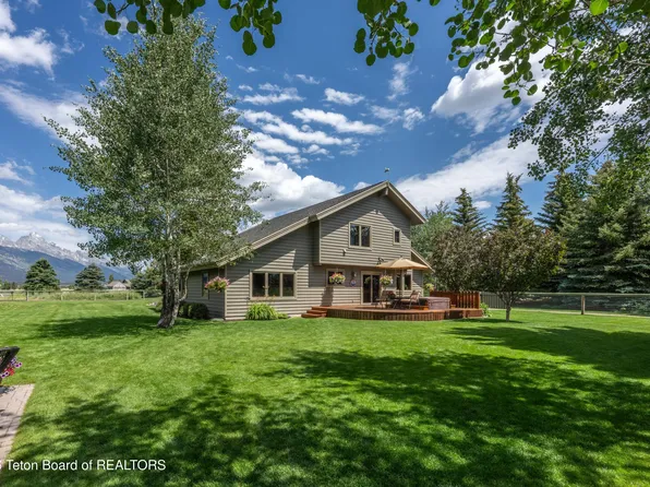 720 E Trap Club Rd, Jackson, WY 83001
