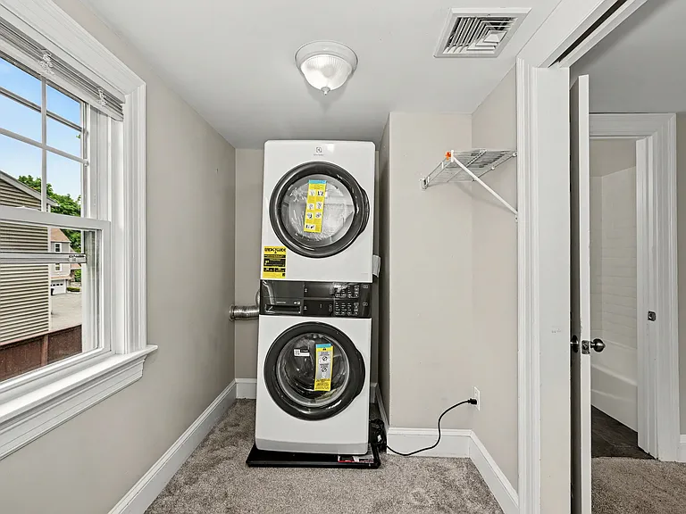 19 Spring Hill Ave #2 — Photo 2