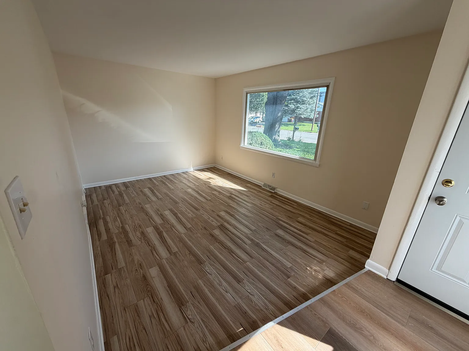 2 bed, 1.5 bath, $1,850 — Photo 3