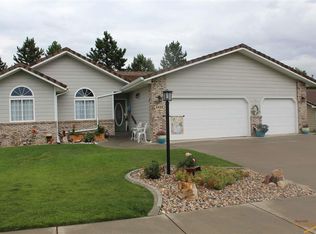 3422 Willowbend Rd, Rapid City, SD 57703
