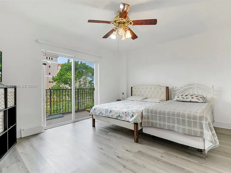 900 SW 84th Ave #412A — Photo 13