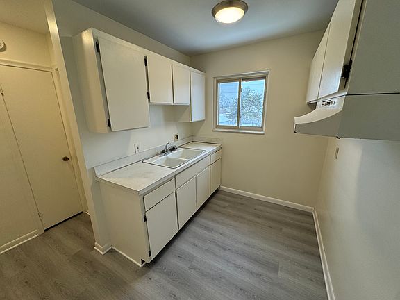 5th image of 16267 Aurora Ave APT 17