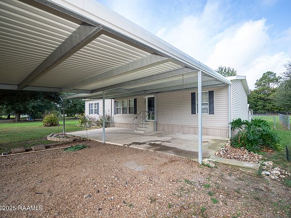 2nd image of 435 Liberty Ln
