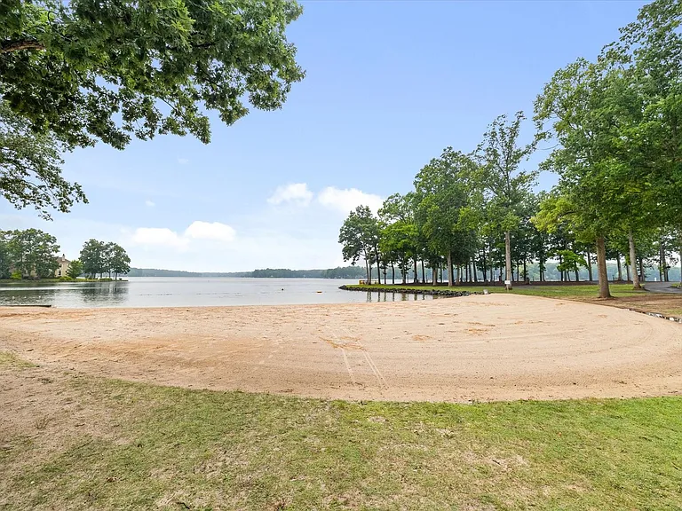 4107 Lakeview Pkwy — Photo 54