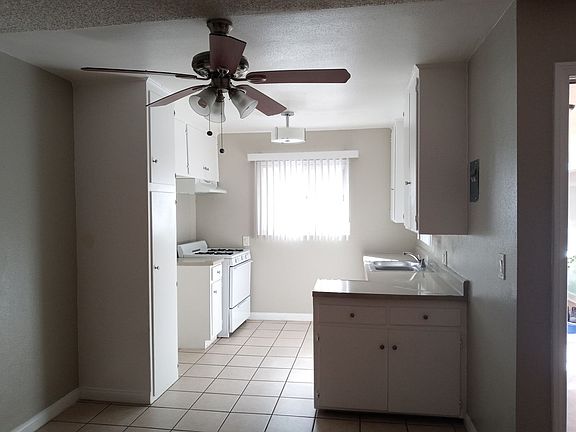 5th image of 3200 W 99th St APT 4