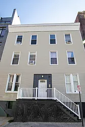 60 Newkirk Street, #1L