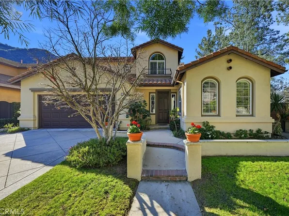 10 Boulder Ridge Ct, Azusa, CA 91702