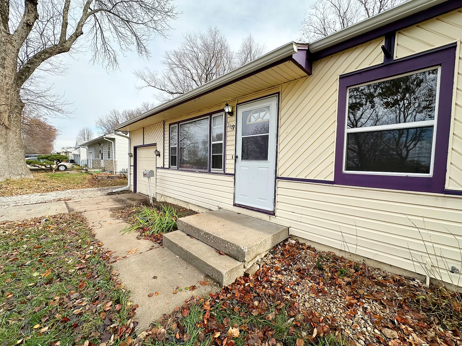 3 bed, 1.5 bath, 1900 sqft, $1,645 — Photo 3