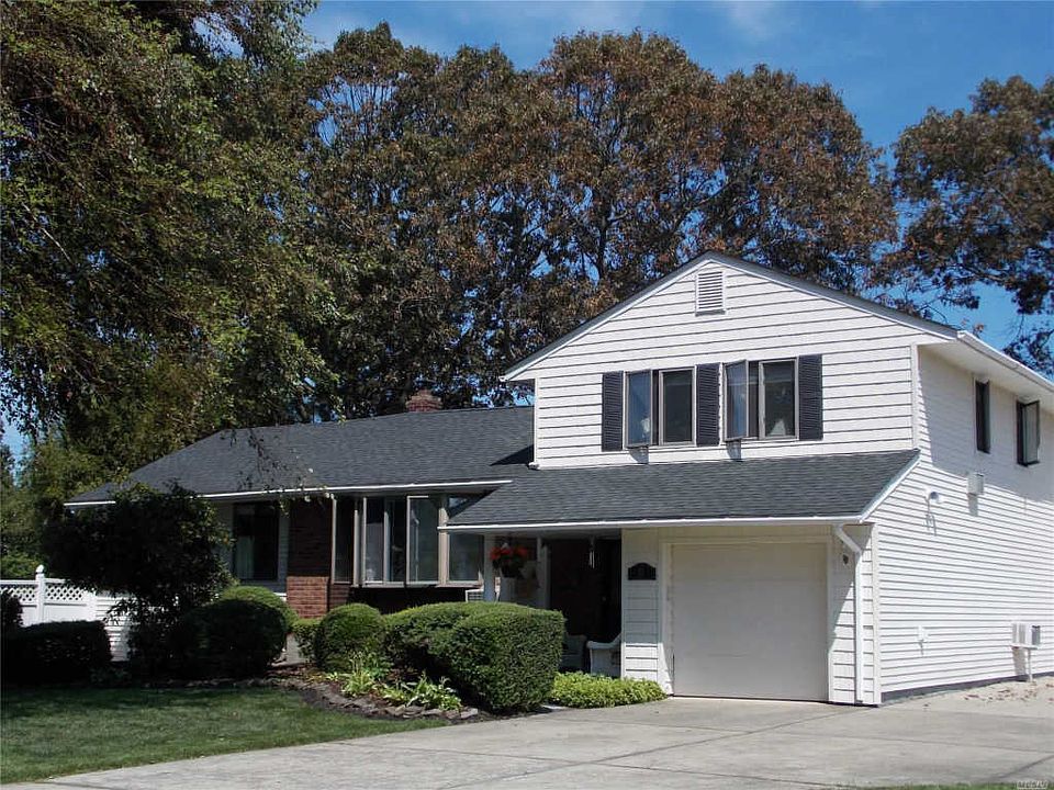 1st image of 17 Alexander Dr