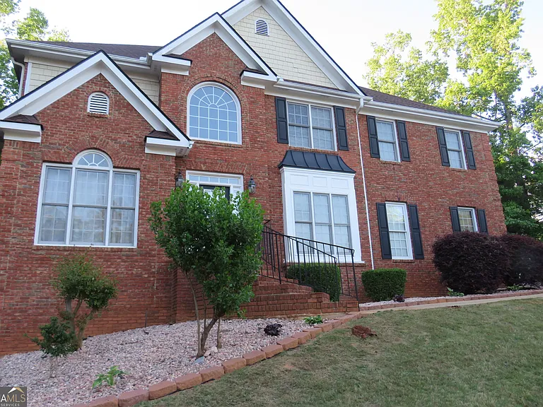 2205 Crescent Walk — Photo 56