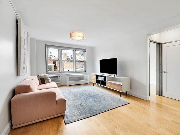 2nd image of 160 E 27th St APT 8F