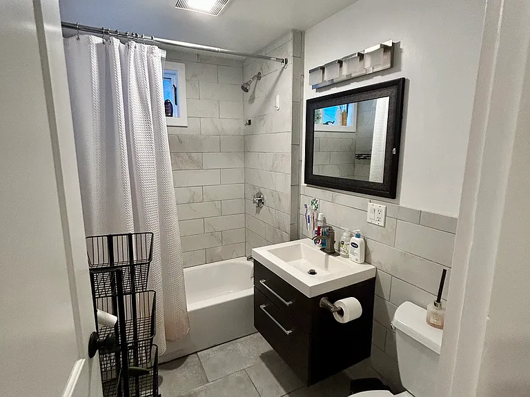 11 Harold St #1 — Photo 1