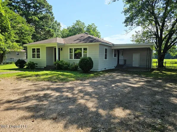 329 N Heard St, Senatobia, MS 38668
