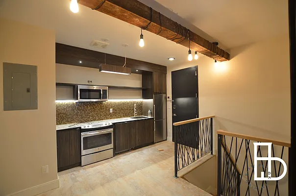 Rented by Miron Realty Group | media 45