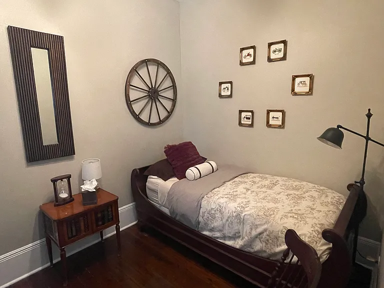 2121 Jackson Ave — Photo 13