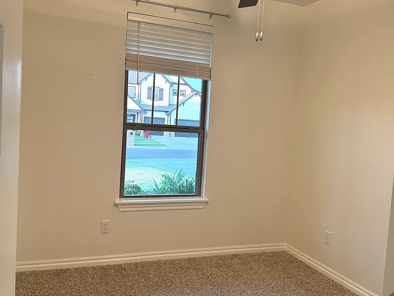 16125 Vermillion Dr — Photo 18