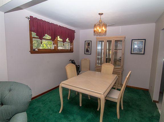 5th image of 21426 Jeffrey Dr