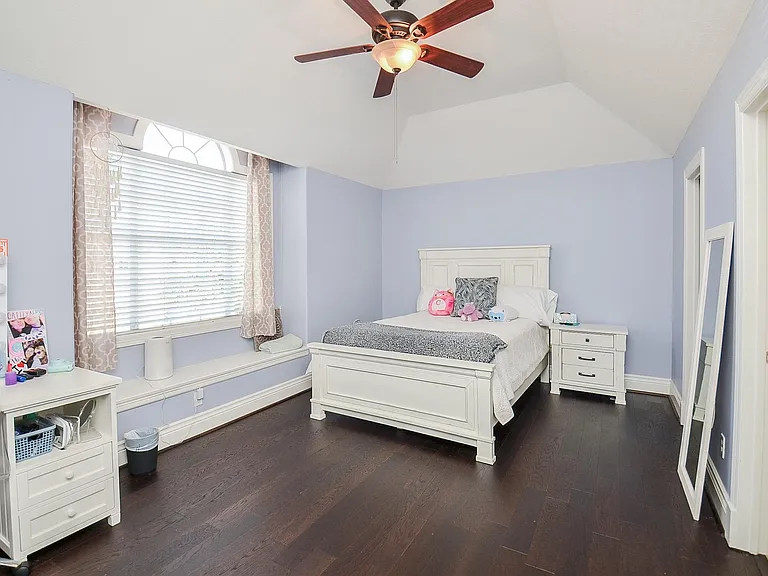 5835 Stratford Gardens Dr — Photo 24