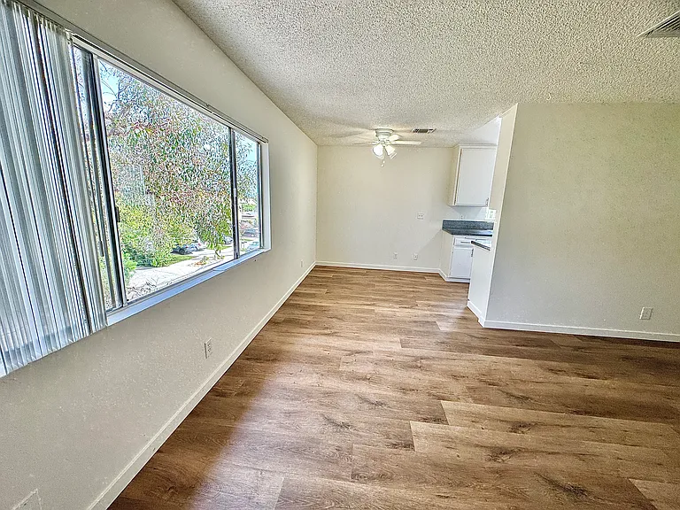 11200 Victory Blvd #9 — Photo 8