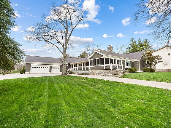 3rd image of 2631 Newtown Rd