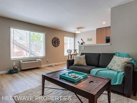 2nd image of 4044 32nd St #3
