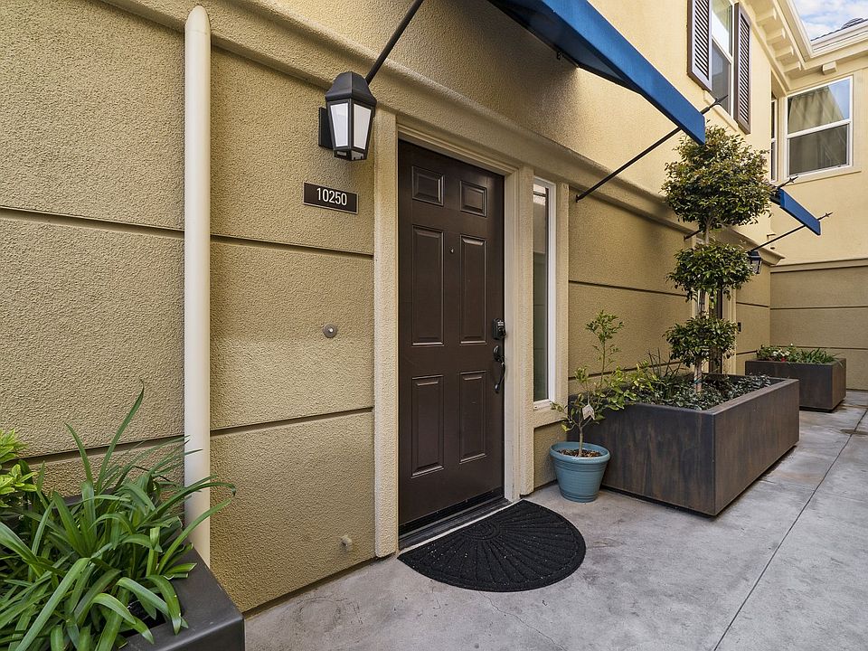 1st image of 10250 Artesia Blvd