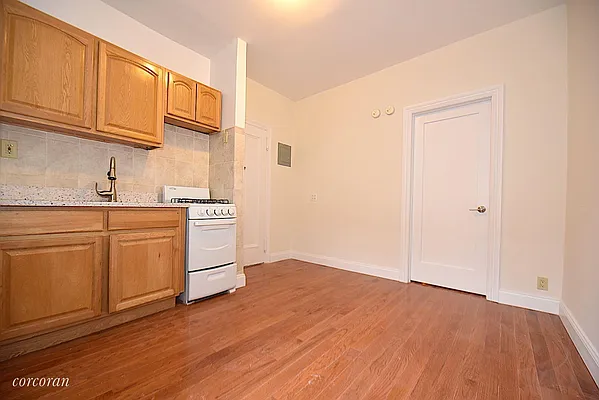 Rented by Corcoran | media 30