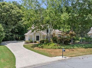 1756 Crowes Lake Ct, Lawrenceville, GA 30043