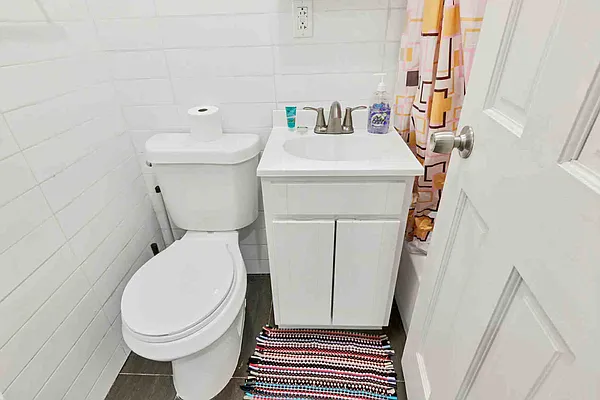 Rented by Downtown Mgt & Realty LLC | media 17