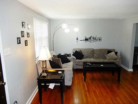3rd image of 14 Forest Ave