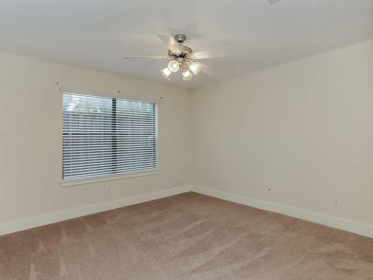 2705 Rutland St #B — Photo 16