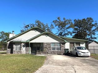 1109 Chapparal Cir, Hinesville, GA 31313