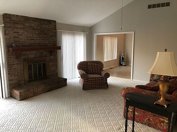 2nd image of 3109 Balsam Ct