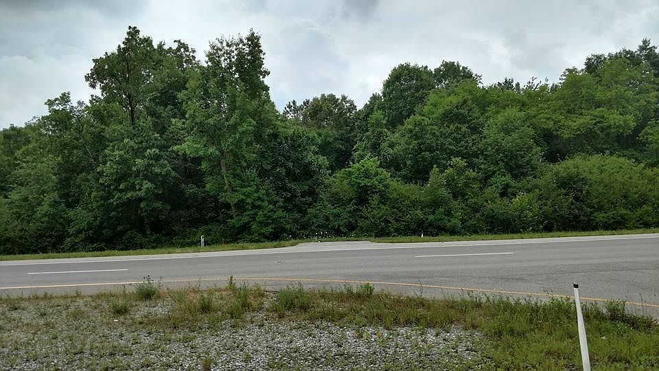2nd image of 4135 Waynesboro Hwy