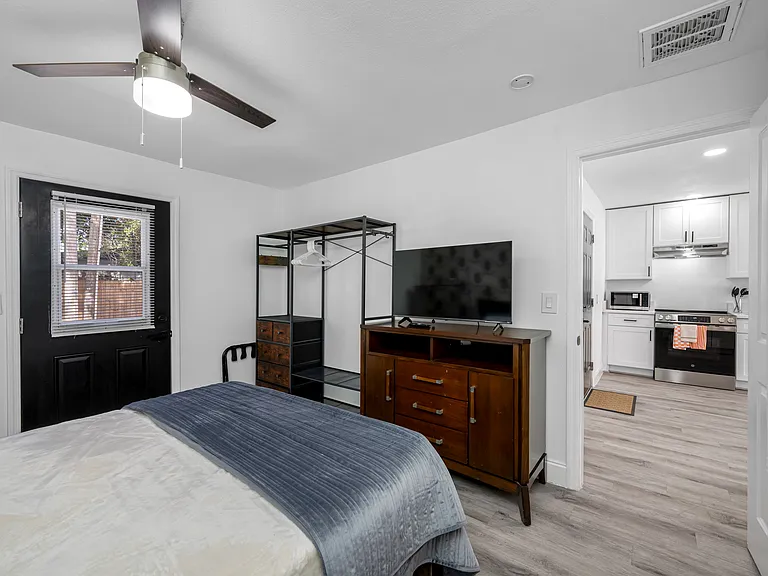 4737 W Oklahoma Ave #2 — Photo 3