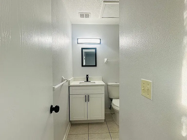 648 Pyramid Ave — Photo 26
