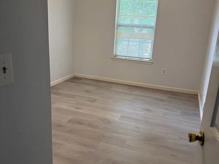 3214 Winder Dr — Photo 8