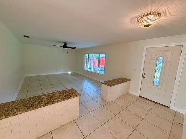 1106 Crescent Pkwy — Photo 10