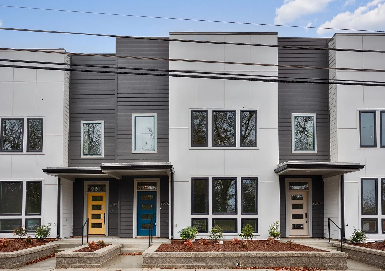 September Special- Now Only $1,695 per month — Photo 1
