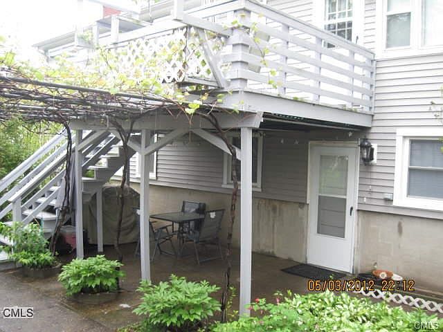 2nd image of 265 Queen St