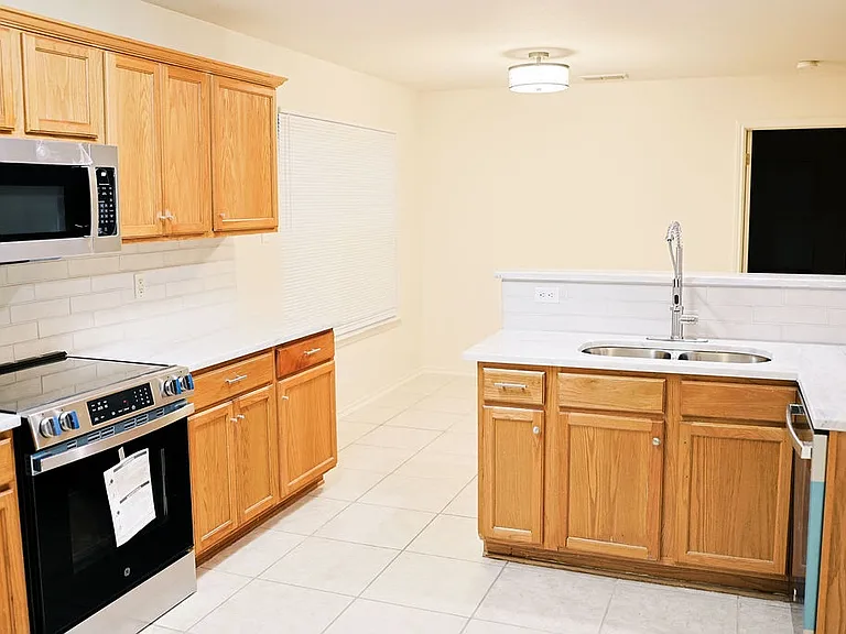 11206 Woodwaters Way — Photo 28