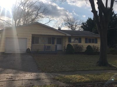 10 Rebel Dr, Blue Point, NY, 11715