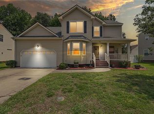 709 Creekwood Dr, Chesapeake, VA 23323