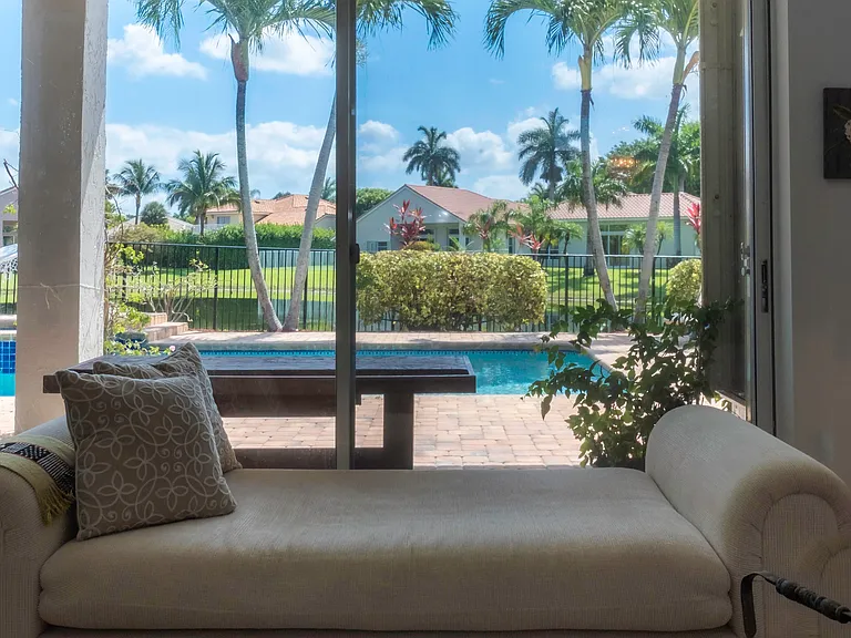 10849 Bal Harbor Dr — Photo 17
